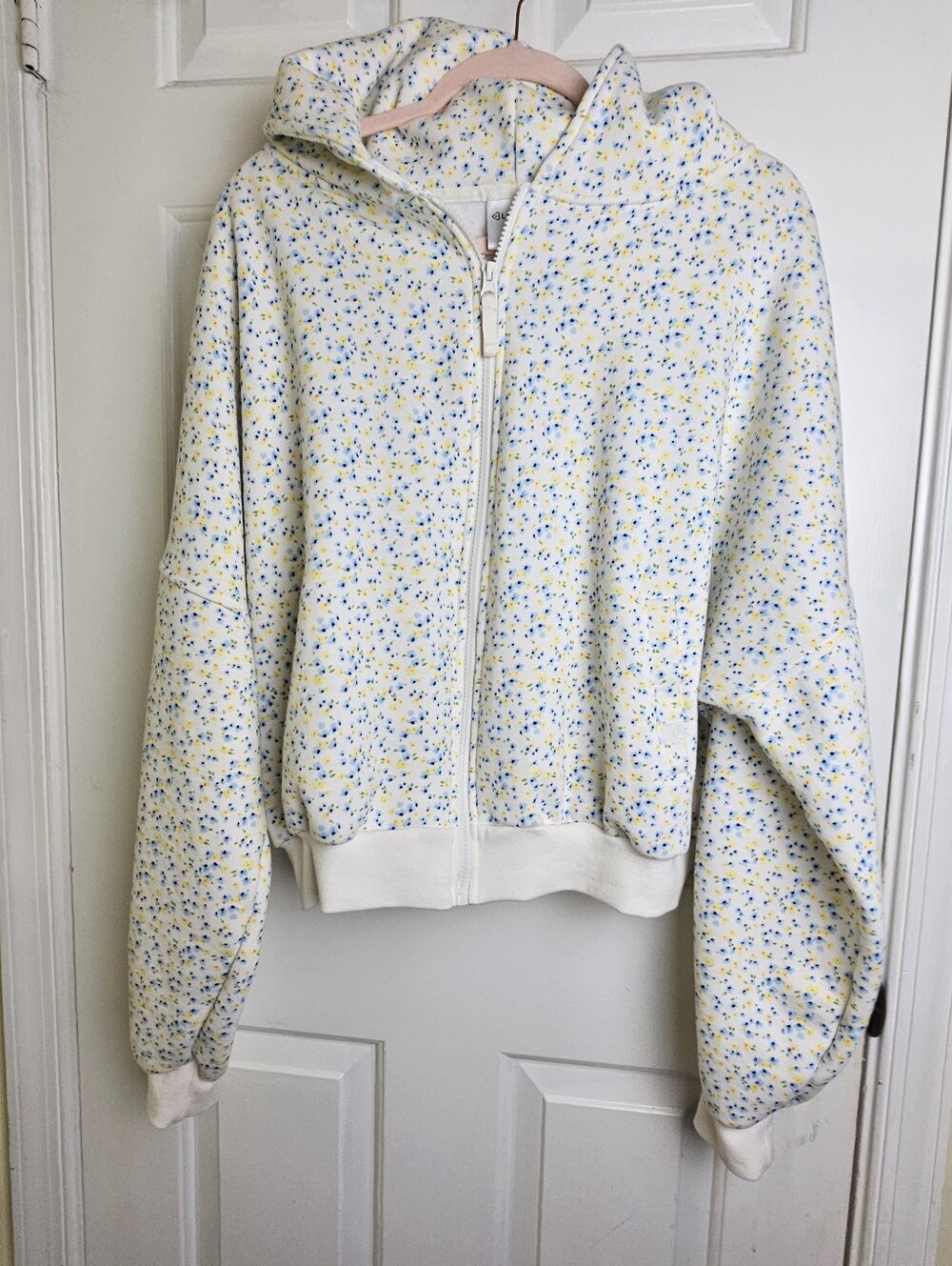 Blogilates Marshmallow Floral Oversized Zip Hoodie
